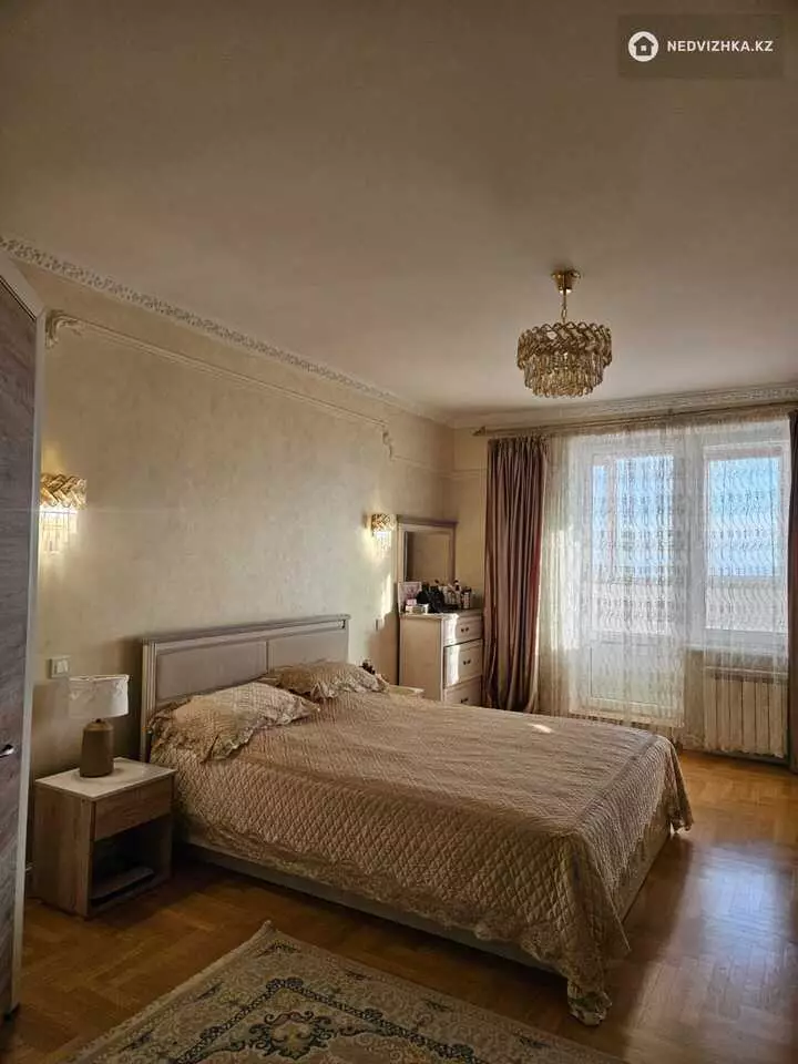 3-комнатная квартира, этаж 13 из 19, 100 м², фотография 3