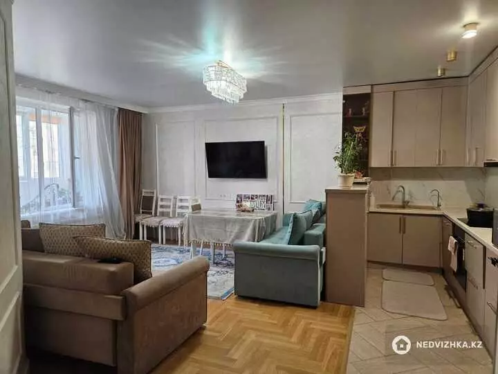 3-комнатная квартира, этаж 13 из 19, 100 м²