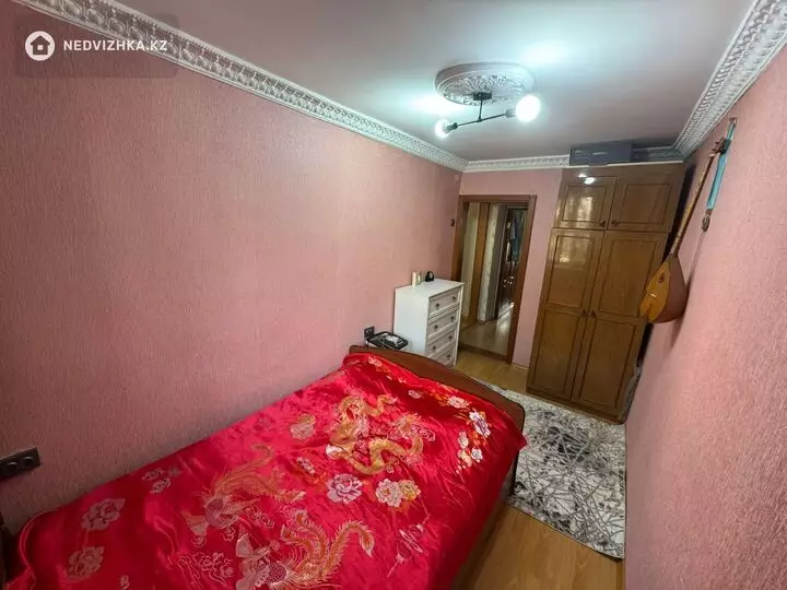 3-комнатная квартира, этаж 2 из 4, 55 м², фотография 4