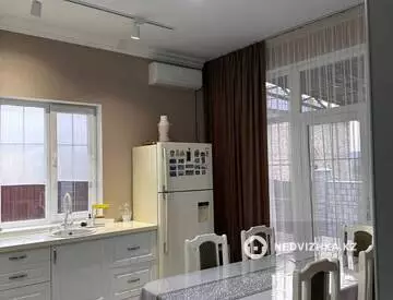 6-комнатный дом, 5 соток, 205 м²