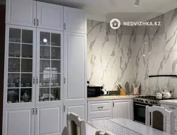 6-комнатный дом, 5 соток, 205 м²