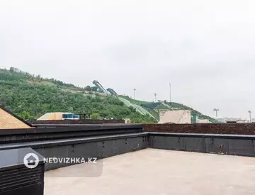 3-комнатная квартира, этаж 3 из 3, 117 м², миниатюра 6