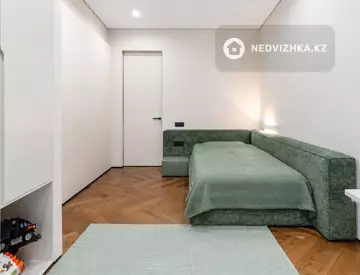 3-комнатная квартира, этаж 3 из 3, 117 м², миниатюра 7