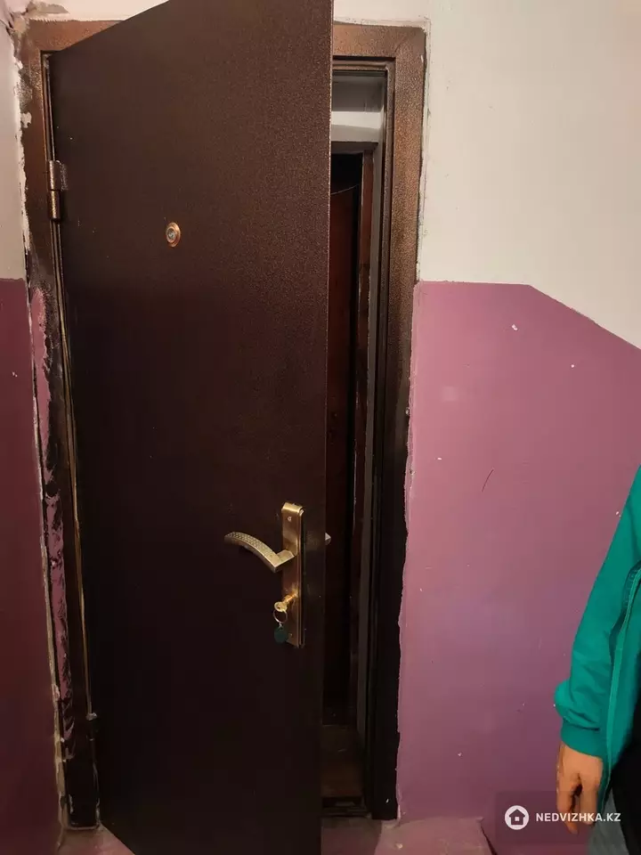2-комнатная квартира, этаж 2 из 5, 53 м², фотография 2