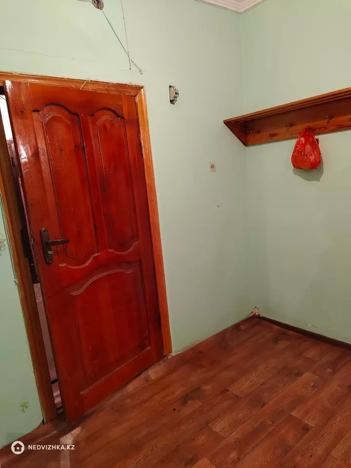 2-комнатная квартира, этаж 2 из 5, 53 м², фотография 3