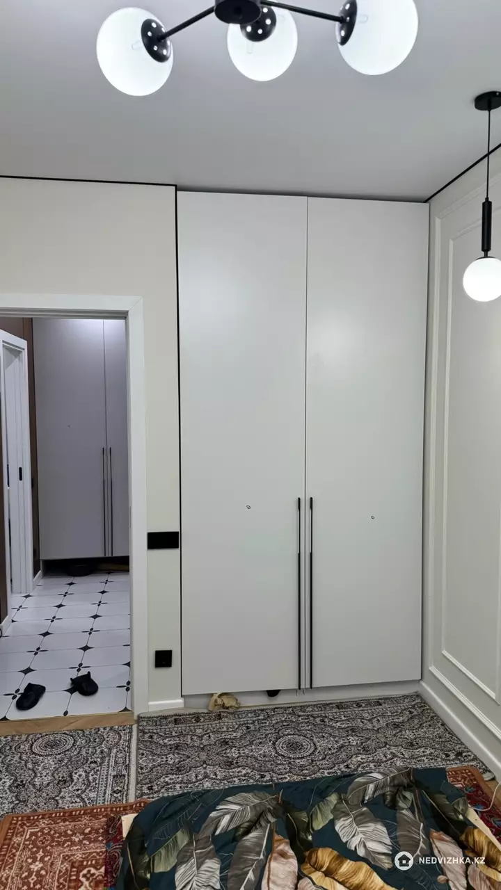 2-комнатная квартира, этаж 1 из 9, 40 м², На длительный срок, фотография 2