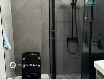 2-комнатная квартира, этаж 1 из 9, 40 м², На длительный срок