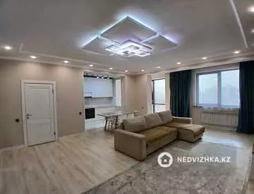 4-комнатная квартира, этаж 9 из 12, 135 м², миниатюра 1