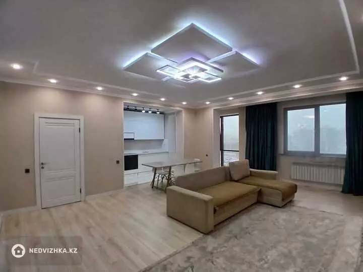 4-комнатная квартира, этаж 9 из 12, 135 м², фотография 3