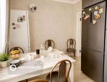 3-комнатная квартира, этаж 8 из 9, 92 м², миниатюра 6