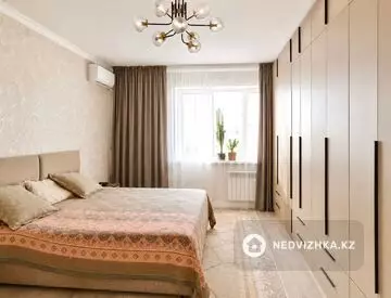 3-комнатная квартира, этаж 8 из 9, 92 м², миниатюра 5