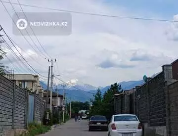 2-комнатная квартира, этаж 3 из 3, 58 м²