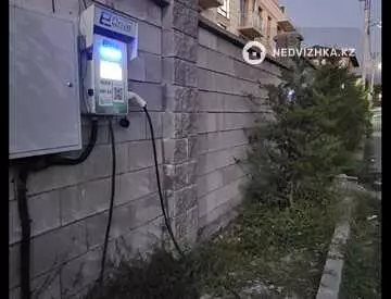 2-комнатная квартира, этаж 3 из 3, 58 м²