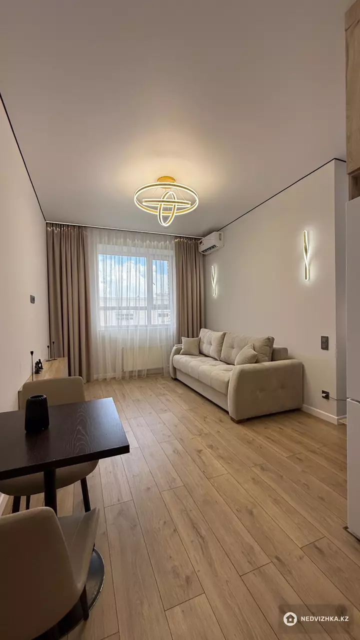 2-комнатная квартира, этаж 2 из 9, 39 м², фотография 2