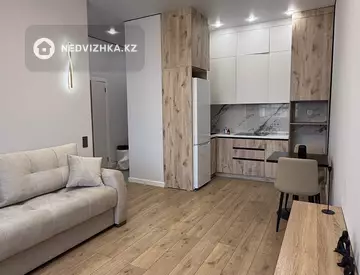 2-комнатная квартира, этаж 2 из 9, 39 м², миниатюра 3