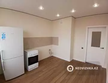 3-комнатная квартира, этаж 9 из 9, 76 м², миниатюра 10