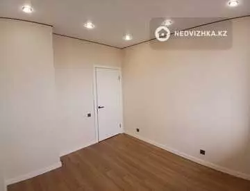 3-комнатная квартира, этаж 9 из 9, 76 м², миниатюра 8