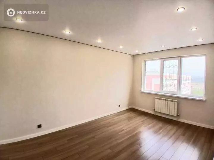 3-комнатная квартира, этаж 9 из 9, 76 м²