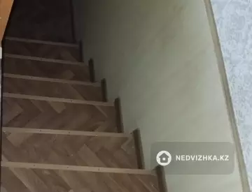 4-комнатная квартира, этаж 1 из 1, 120 м²
