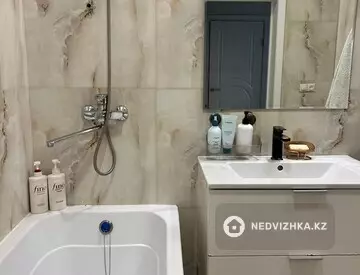 4-комнатная квартира, этаж 4 из 5, 115 м², миниатюра 10