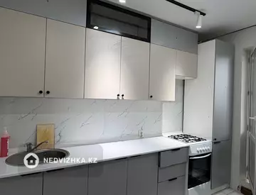 1-комнатная квартира, этаж 6 из 9, 47 м², миниатюра 7