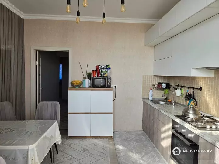 3-комнатная квартира, этаж 5 из 5, 120 м², фотография 2