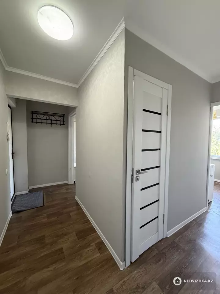 2-комнатная квартира, этаж 4 из 5, 43 м², фотография 5