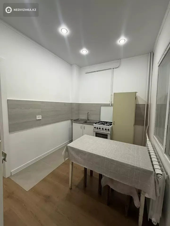 3-комнатная квартира, этаж 1 из 9, 70 м², фотография 3