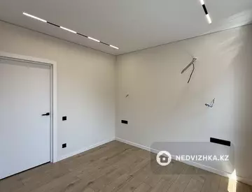 3-бөлмелі пәтер, қабат 12 барлық қабат саны 15, 73 м², 4-нобай