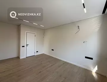 3-бөлмелі пәтер, қабат 12 барлық қабат саны 15, 73 м², 8-нобай