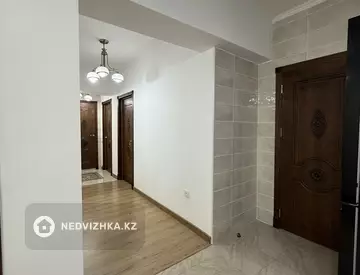 4-комнатная квартира, этаж 2 из 5, 105 м²