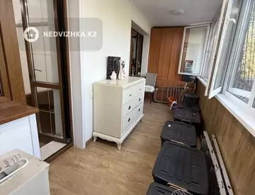 4-комнатная квартира, этаж 2 из 5, 105 м², миниатюра 6