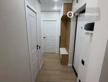 3-комнатная квартира, этаж 6 из 9, 54 м²