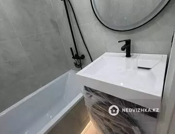 3-комнатная квартира, этаж 6 из 9, 54 м², миниатюра 12
