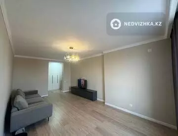 2-комнатная квартира, этаж 4 из 12, 63 м²