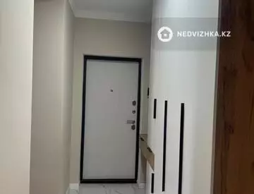 2-комнатная квартира, этаж 4 из 12, 63 м²