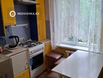 3-комнатная квартира, этаж 4 из 4, 62 м²