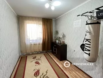 3-комнатная квартира, этаж 2 из 10, 79 м²