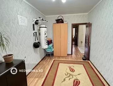3-комнатная квартира, этаж 2 из 10, 79 м²