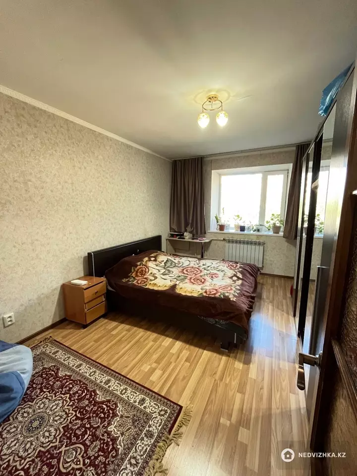 3-комнатная квартира, этаж 2 из 10, 79 м², фотография 5