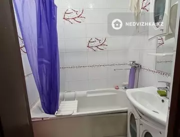 3-комнатная квартира, этаж 2 из 10, 79 м², миниатюра 6