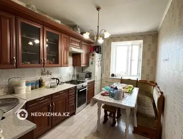 3-комнатная квартира, этаж 2 из 10, 79 м², миниатюра 9