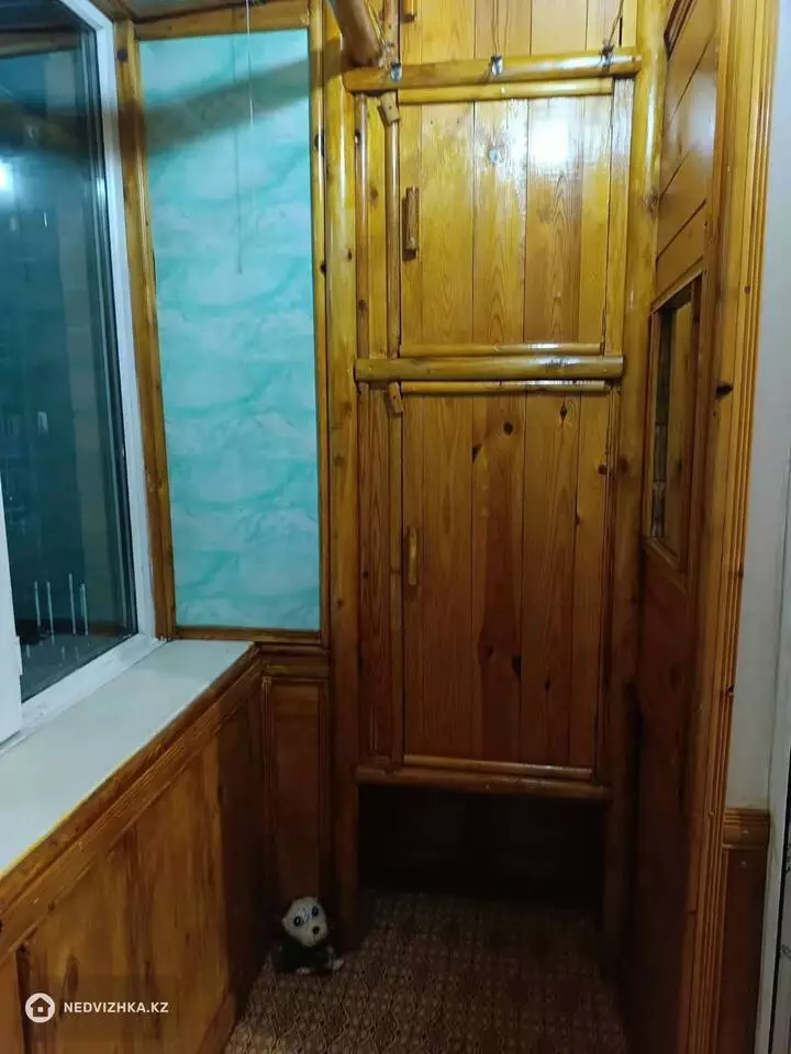 2-комнатная квартира, этаж 3 из 5, 51 м², фотография 4