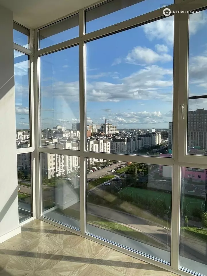 2-комнатная квартира, этаж 11 из 12, 64 м², фотография 3