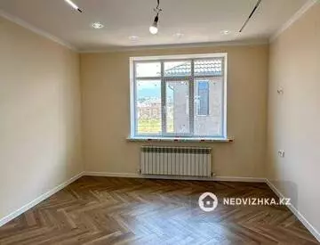 9-комнатный дом, 5 соток, 291 м², миниатюра 2