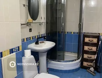 2-комнатная квартира, этаж 10 из 14, 61 м², На длительный срок