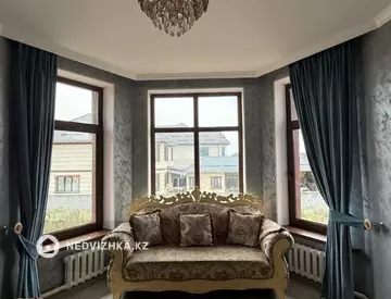 6-бөлмелі үй, 8 соттық, 280 м², 1-нобай