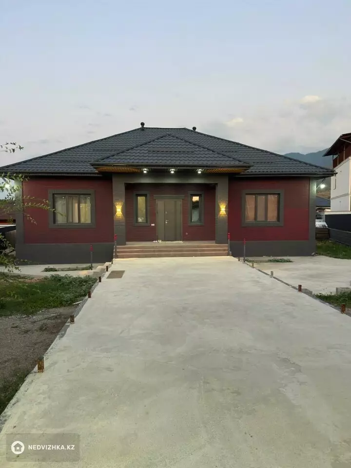 6-комнатный дом, 8 соток, 180 м², фотография 4