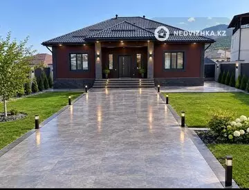 6-комнатный дом, 8 соток, 180 м², миниатюра 1