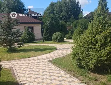 6-комнатный дом, 24 соток, 678 м²